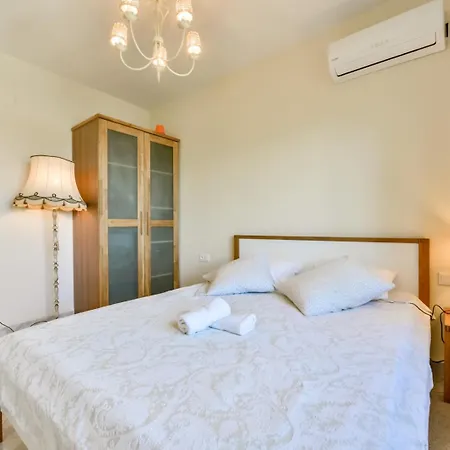 Fortuna - у Estudios Vacaciones Con Piscina Comun, *