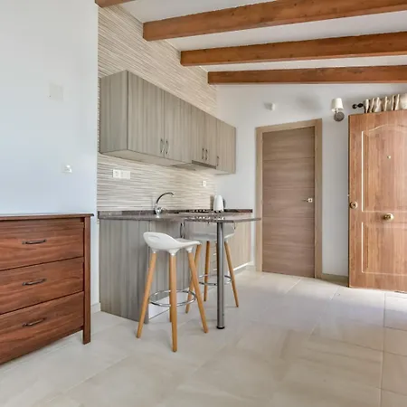 Fortuna - у Estudios Vacaciones Con Piscina Comun,