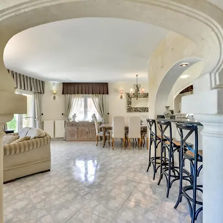 Guest house Fortuna - у Estudios Vacaciones Con Territorio Y Piscina Comun, *