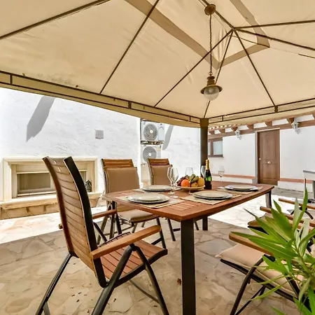 Guest house Fortuna - у Estudios Vacaciones Con Territorio Y Piscina Comun, *