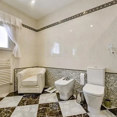 Fortuna - у Estudios Vacaciones Con Piscina Comun,